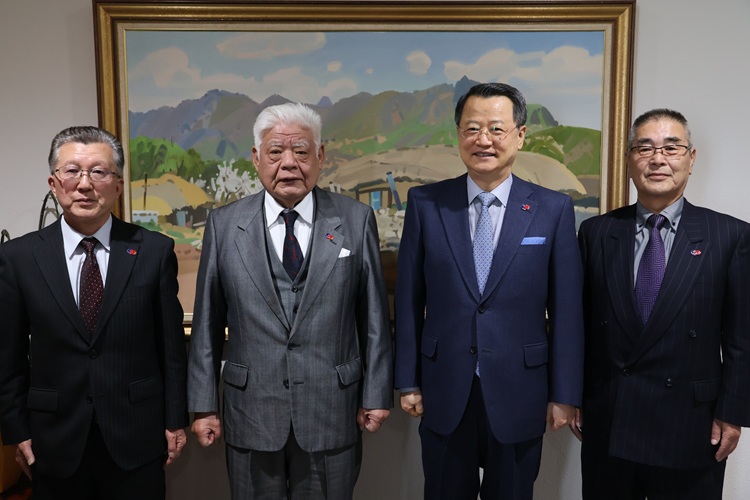 김옥채 총영사, 아사카와 형제 추모회 관계자 면담(3.11)